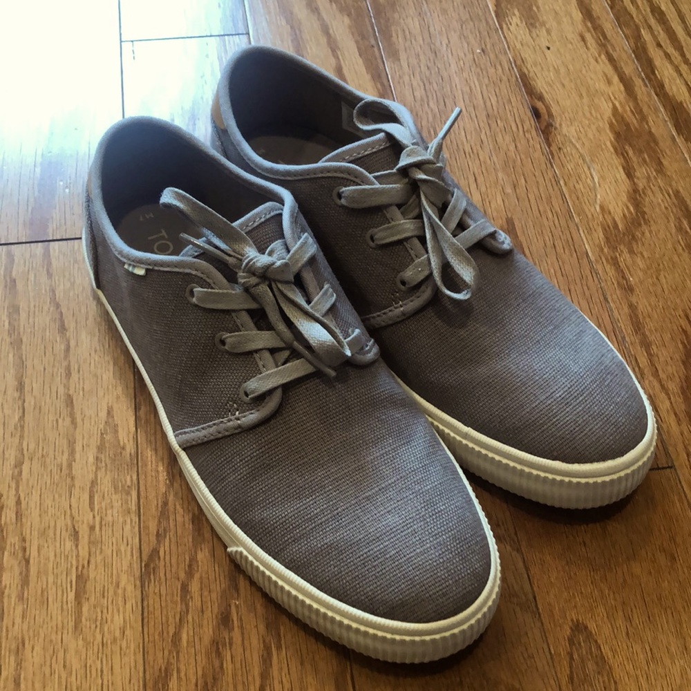 Toms Carlo Sneaker Men’s size 7 - Never Worn!